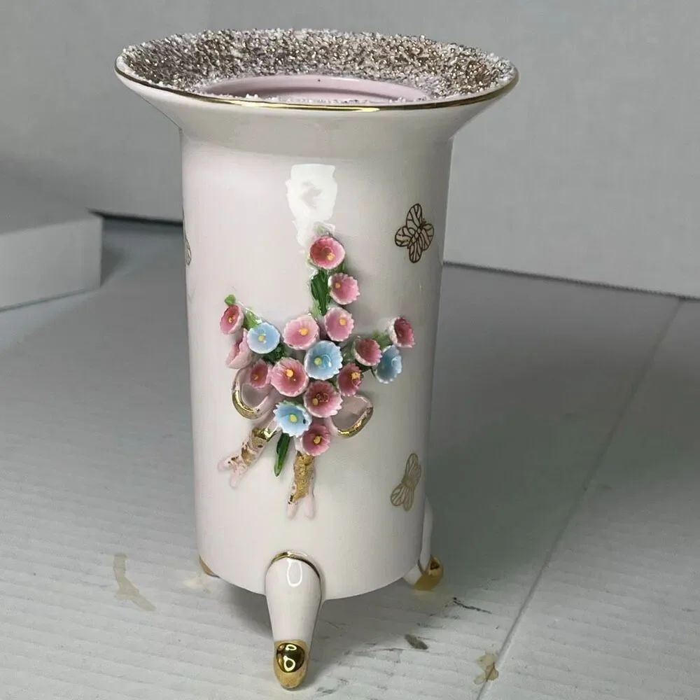 VTG Lefton China pink porcelain bud vase applied high -relief flowers. 6”